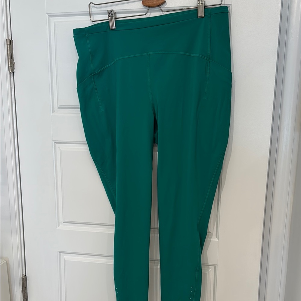 Lululemon Swift Speed High-Rise Tight Brushed Luxtreme size 14 Maldives Green